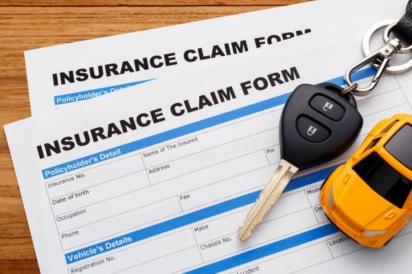 auto insurance claim form used after a car accident with an underinsured driver